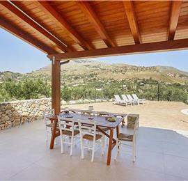 4 bedroom villa with pool, Castellammare del Golfo, sleeps 8-9